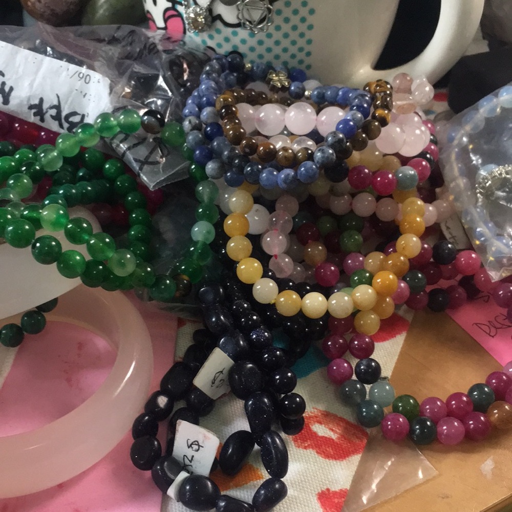 $5 ITEMS SHOWN - Picture 2 of 4